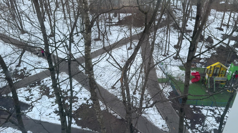 LoveHomePorn: Macecha chamtivě saje mého obrovského ptáka poté, co se vplížil...