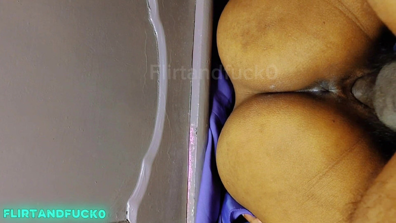 Juli Dixit: Tution mistr vezme Extra Claase do své sexy studentky Julii