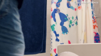 Beardedcummer: 263 - taking a long good piss