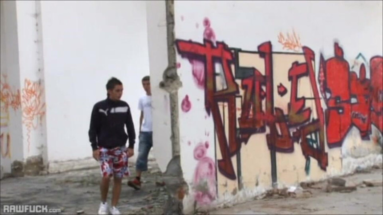 Raw Fuck: Twink Trio Show off in Circle Jerk