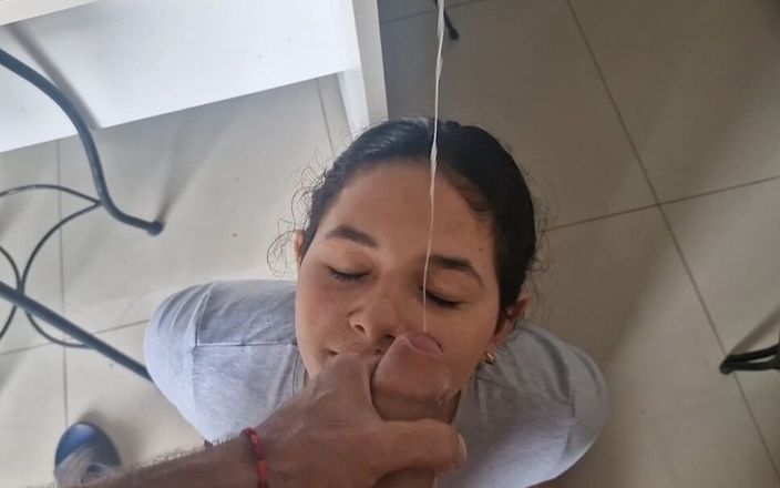 Sashasweet: V ledničce není mléko, dovol mi tě dojím