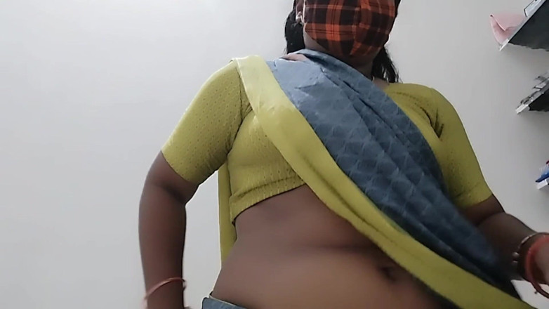 Desi World: Tamil esposa traindo sexo com marido da meia-irmã