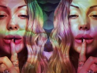 Goddess Misha Goldy: 当你和我在一起的时候，把你的真实生活抛在后面。放手一切。只有你和我！而已！不要想！