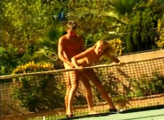 Teens Get it Hard: Horny blonde teen getting pussy banged before facial