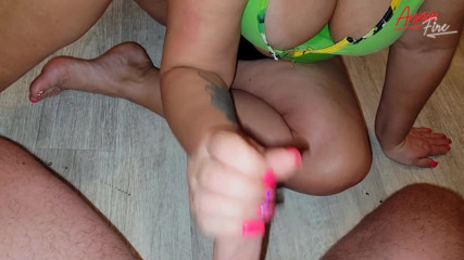 Anna Fire: Mutual golden shower during sex with stepmom