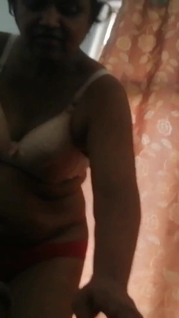 Tina Baby: Seduced My Desi Aunt by Flashing My Dick