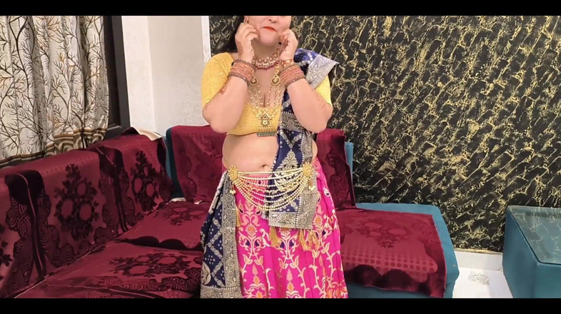 Pujaprem indian: Красива пуджа бхабхі трахається з індійським мисливцем, смокче велику ракету