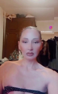 Dominatrix Redsonyja: Sundej mě, pokud jsi výzva. Jsem sexy, zábava, plná humoru...