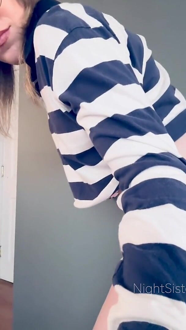 NightSisterLil1: Cặp mông femboy quyến rũ màu xanh lam nhạt quyến...