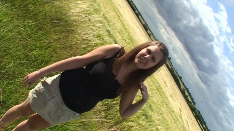 Digi Creationsxxx: British slut gives BBC bj to a stranger outdoors