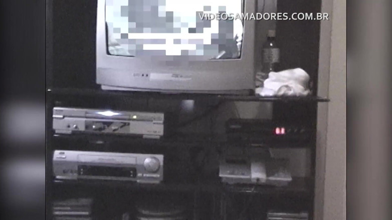 Amateurs videos: Boy records video of hot brunette taking off all clothes