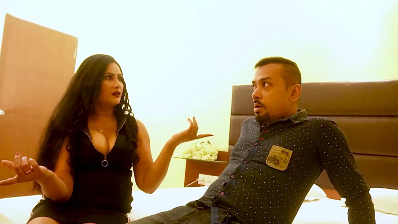 Xtramood: Hardcore Fucking with Office Boss for Her Salary Increment