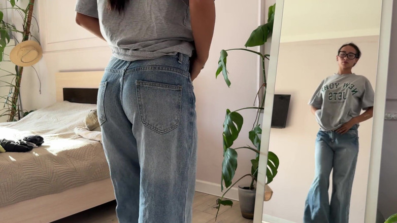 AminaTakasaki: Hired a Maid to Clean the Apartment... but in the...