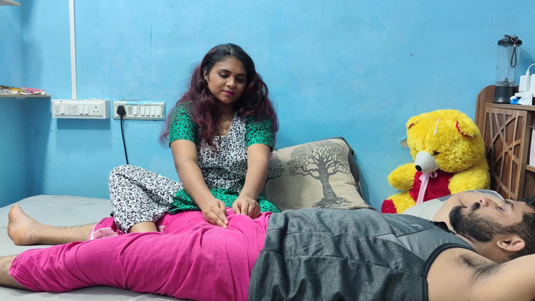 Vaishnavysharunraj: Femme indienne, massage du pénis à son mari, massage chaud pemnis
