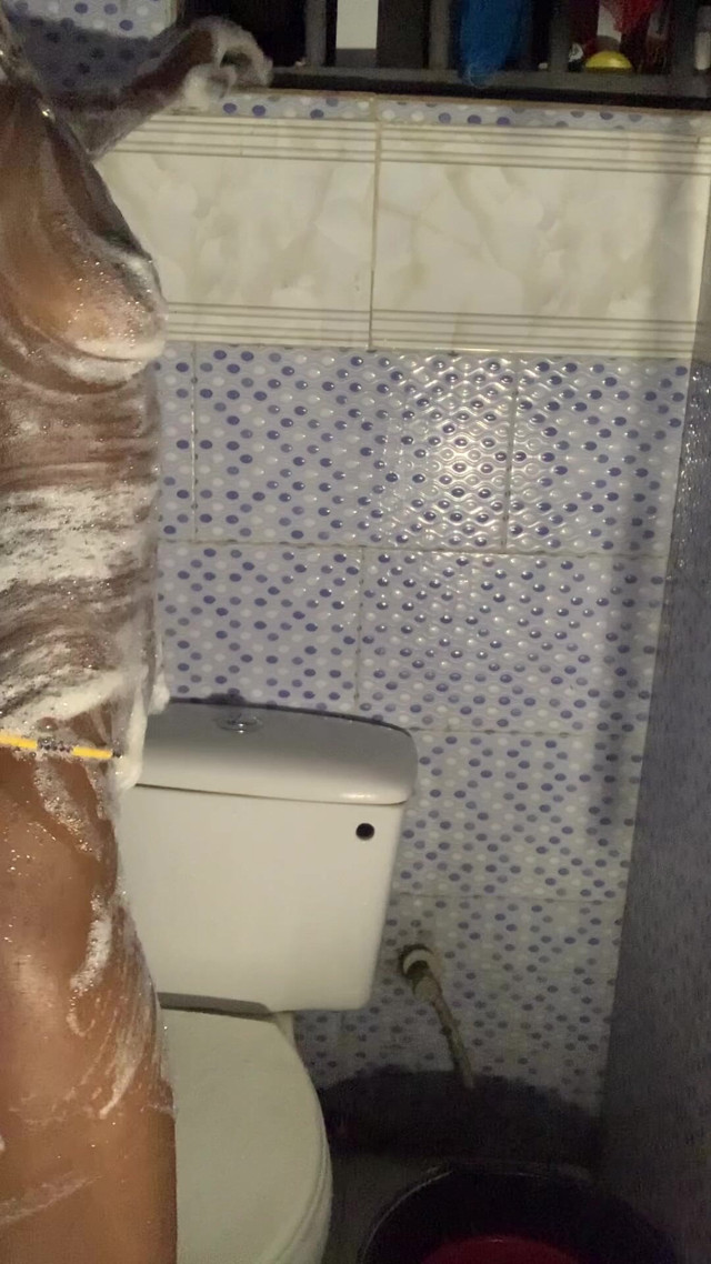 Hot Ebony Babe Alone Time in the Bathroom (BrownGurl234) Hot Ebony Babe Alone Time in the Bathroom (BrownGurl234)