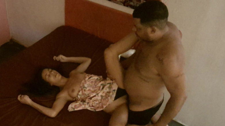 Bebes vagabundas: I Walked Into My Stepdaughter's Room and Her