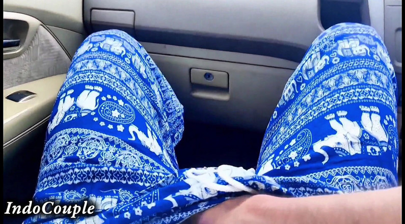 Indo Couple: Gorąca i seksowna hidżab żona studenta zaprosiła go z Uniwersytetu w...