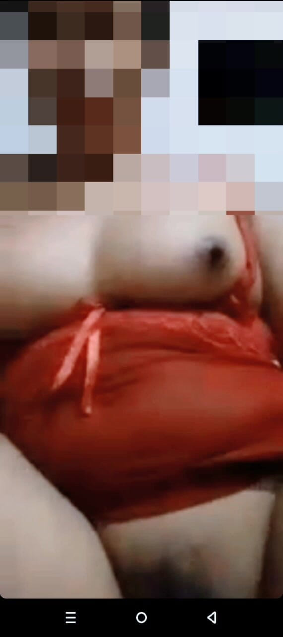 Astriana88: "나는 그것을 기대하지 않았다! 남편이 없는 동안 이웃의 아내가 음란한 Vc를 보냈다 - 얼굴이 흐려지지만 핫한 몸!"