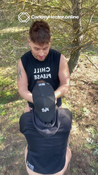 Follada al aire libre y comiendo semen en los campos