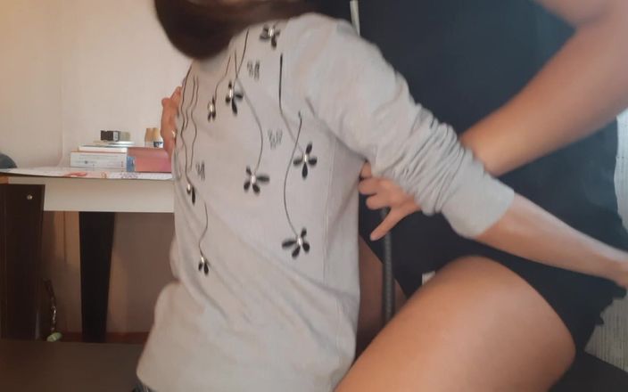 Lesbian-illusion: Riskabelt sex av lesbiska i en hookah bar - lesbisk -illusion