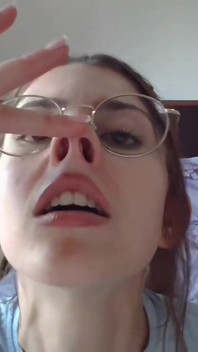 Shanaxnow naso mangiare feticcio tette pressa narici gemendo
