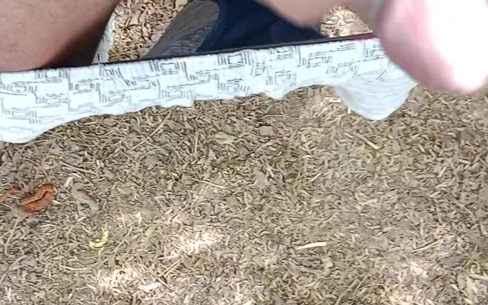 Hardcore sucker: Indian telugu se masturbează la un loc deschis afară până...