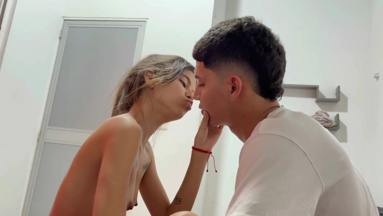 deybersex12: jab ve ghar par nahin hote hain to meri sauteli...
