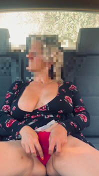 Saya Mengosongkan Kondom Rencana Seks Di Vagina Pelacur Saya Di Mobil Saya