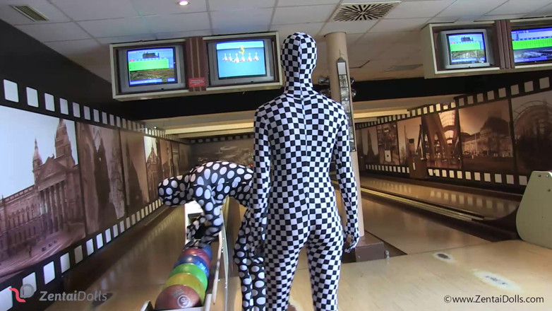 ZentaiDolls: Zentaidolls Visit the Bowling Alley