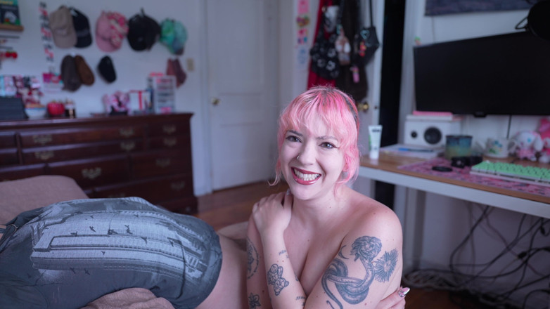 lilredvelvettt: Caught Cheating Turns Cucking