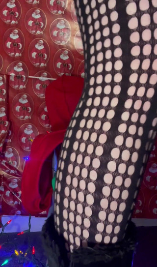 Thumbnail of Squirting All Over Grandmas Floor at Christmas