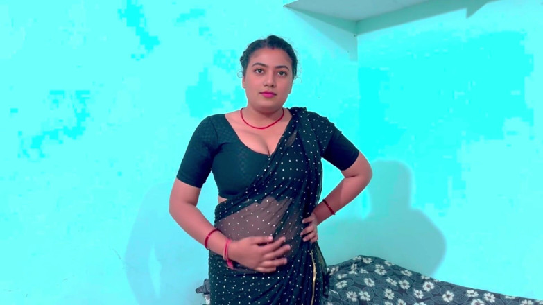 Hotty_ragini: Stepmom Shared Single Bed and Made Stepson Happy, Full Hindi...