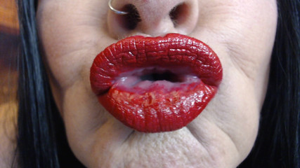 Abby Anna: Velké tlusté červené kachní pysky