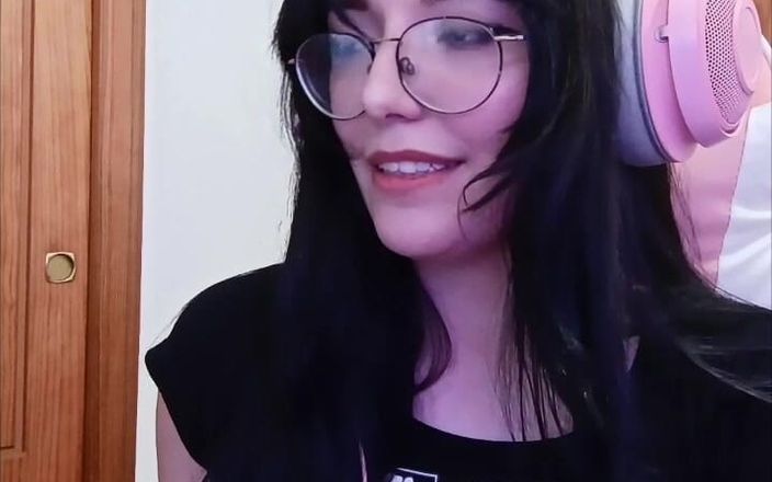 Softbrattypuppy: Egirl gamergirl робить вас рогоносцем