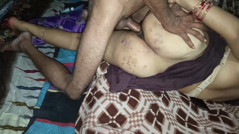 Rinki devi: Kakak ipar yang haus ngentot