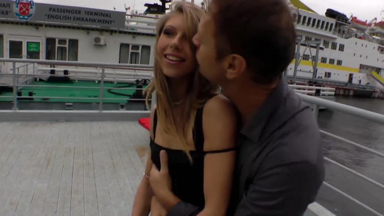 Rocco Siffredi porn: Красиву красуню трахають і трахають у її тугу дупу