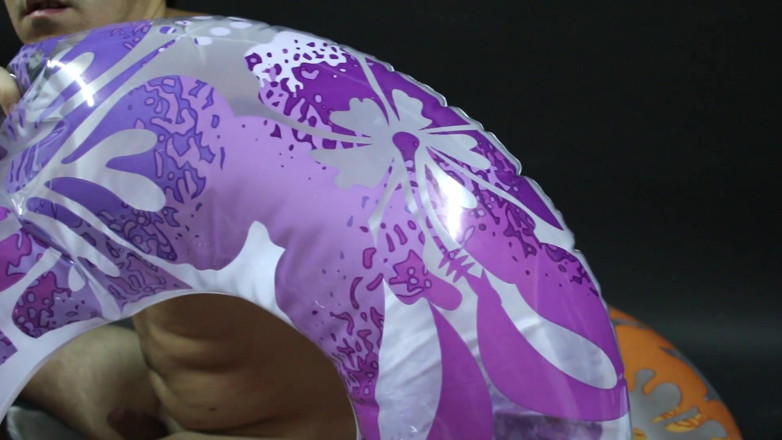 Inflatable Lovers: Three beautiful inflatables swim ring