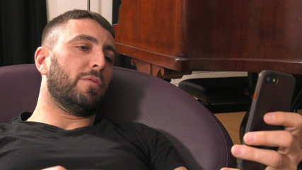 Gaybareback: Gang bang con trabajadores heterosexuales