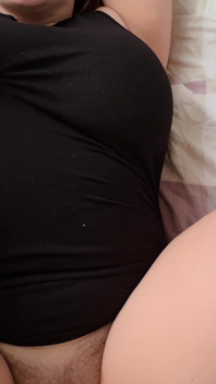 Ayaklara boşalmalı evlilik seksi