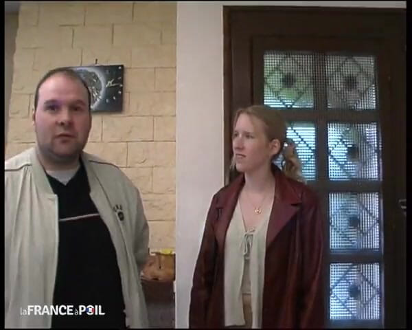 Rue Chaude: Emilie zeigt sich zu ihrem ersten casting mit ihrer kleinen...