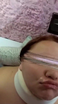 Saya suka menggunakan tekak saya sebagai pepek dan muka saya diliputi air mani