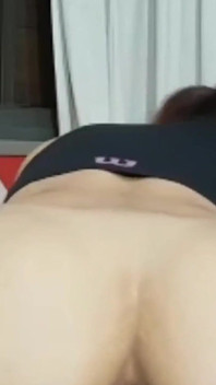 바나나를 먹는 Tikktokk Martiiaciar의 바이러스 성 비디오