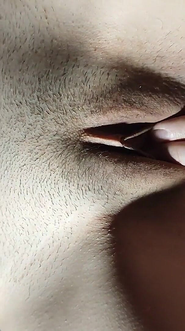 OniSoi: Korean Women's Cream Pie with Cream Filling