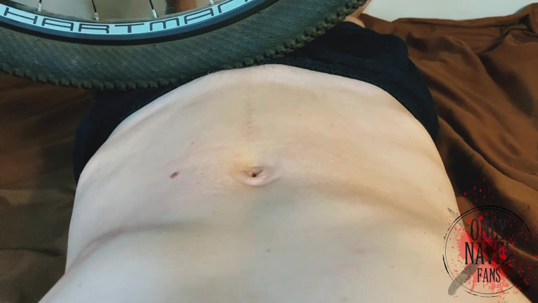 Navel fans: ABS a břišní stresový test