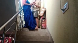 बंगाली हिंदू गृहिणी की कुतिया की तरह चुदाई