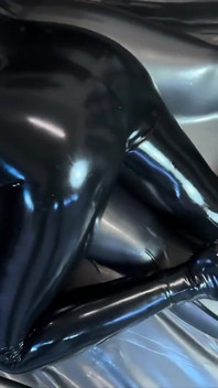 Mistressae y Shannon Huxley: la cama de vaca