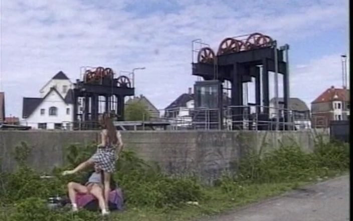 Vintage Lust: Sürtük sert sikilmeyi seviyor #1
