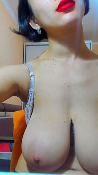 โชว์นมโดยสาวร้อนฉ่า Myla_angel แต่งหน้าเซ็กซี่ ใส่บราเดี๋ยวกับกางเกงในสีดำ!