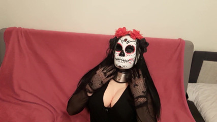 Erica Doll: 헤비 블랙 마스크