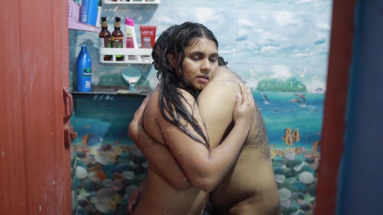 Vaigavarun45: Step Sister and Step Brother Bath Romance in Bathroom the...